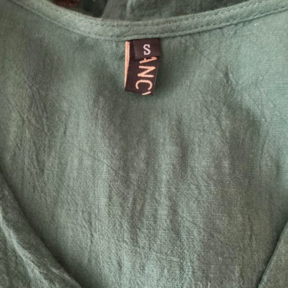 Short Green Tiered Dress - Picture 3 of 3